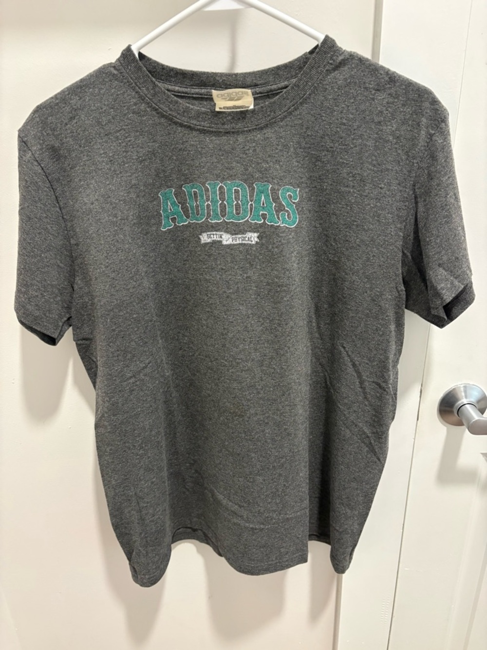 adidas vintage 2002-2010 t shirt